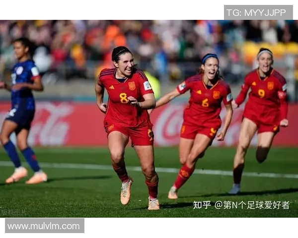 妹子也能玩转足球世界让我们一起探索她们的精彩视角与独特见解